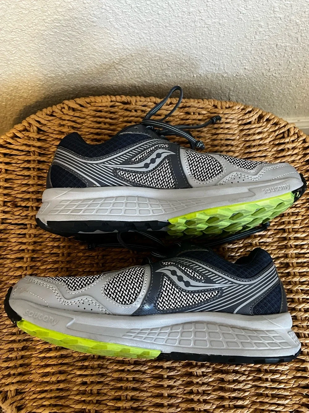 Saucony Cohesion 10 Running Shoes Women’s Size 6.5 W